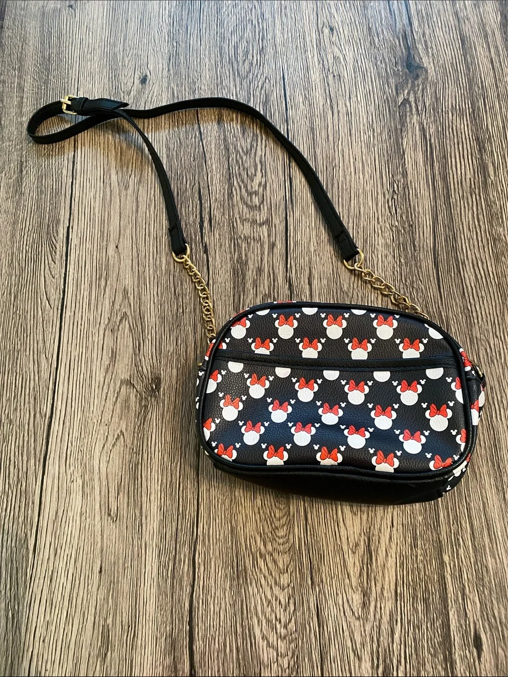 Minnie Mouse Disney Crossbody Bag with Red Bow Pattern